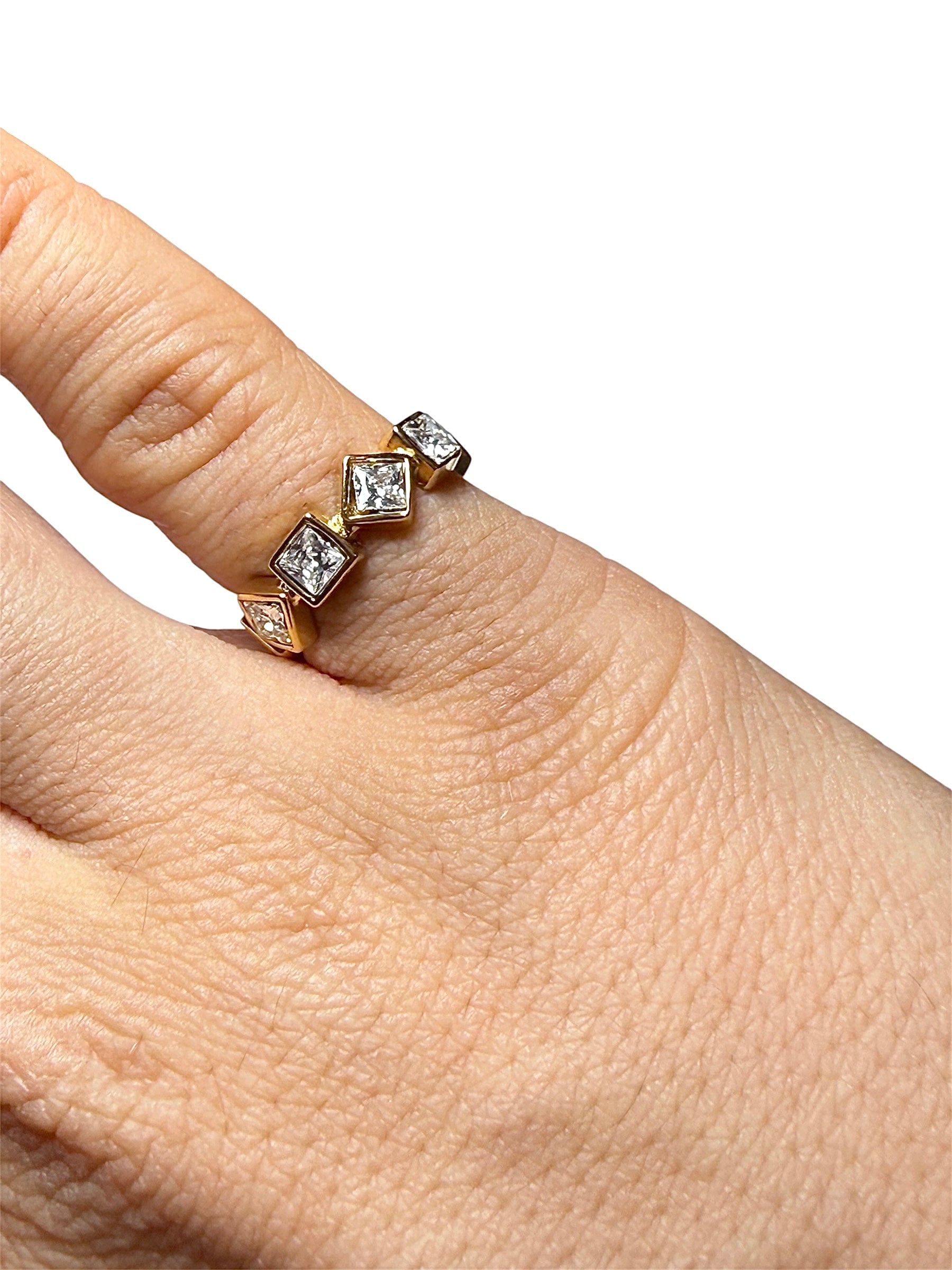 Anello Eternity Square